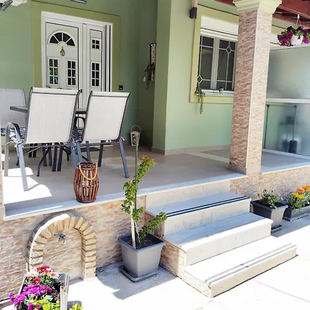 Marathi Apartment Маратиас Экстерьер фото